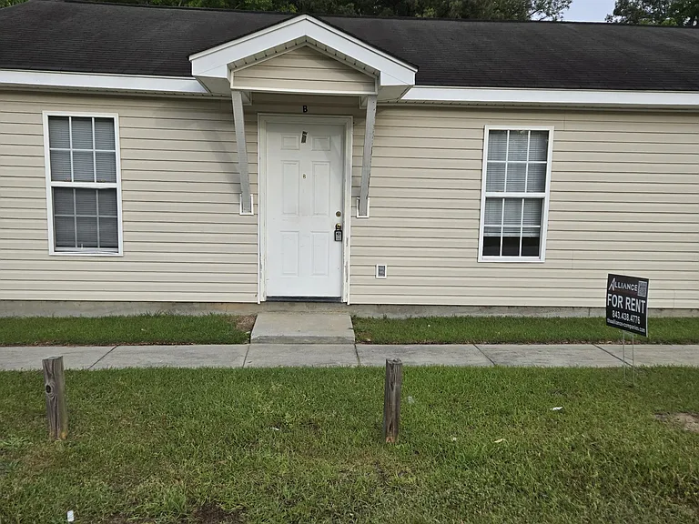 812 Royal St #B — Photo 1