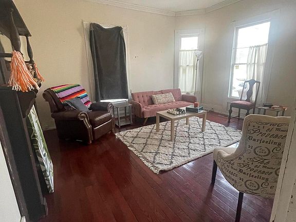 4th image of 242 Deaderick Ave