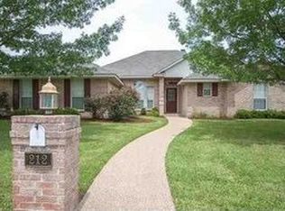 212 E Chapman Rd, Hewitt, TX 76643