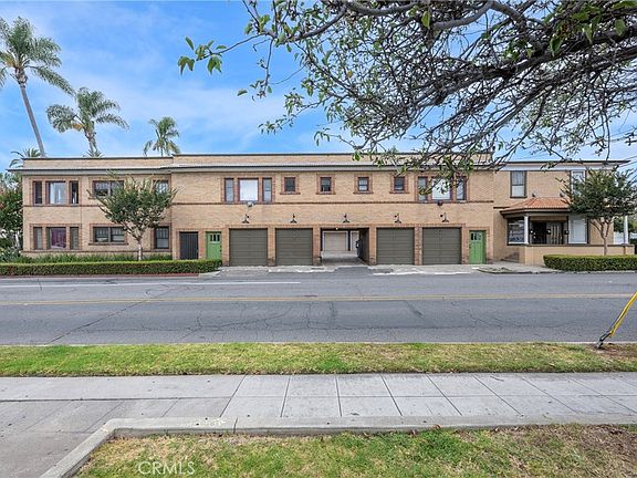 4th image of 1301 N Broadway
