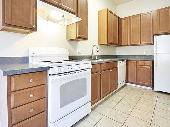 5th image of 739 E El Camino Real #643