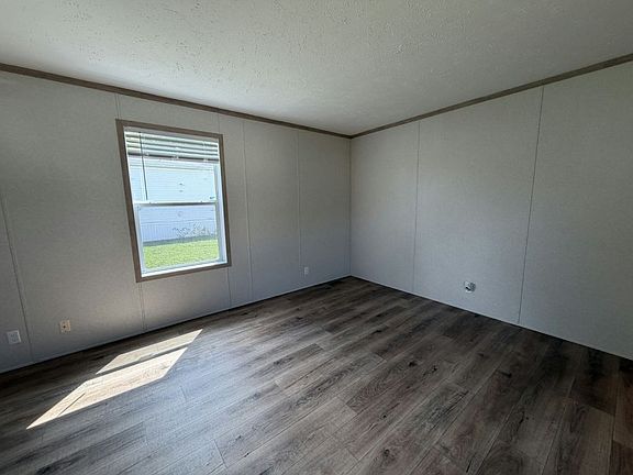 2nd image of 2525 County Line Rd #291