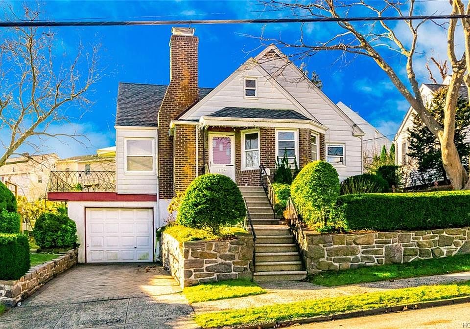 1st image of 306 Roberts Ave