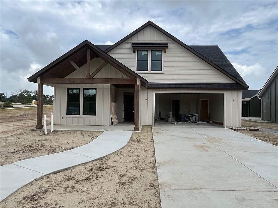 1st image of 4064 Lakeside Club Dr