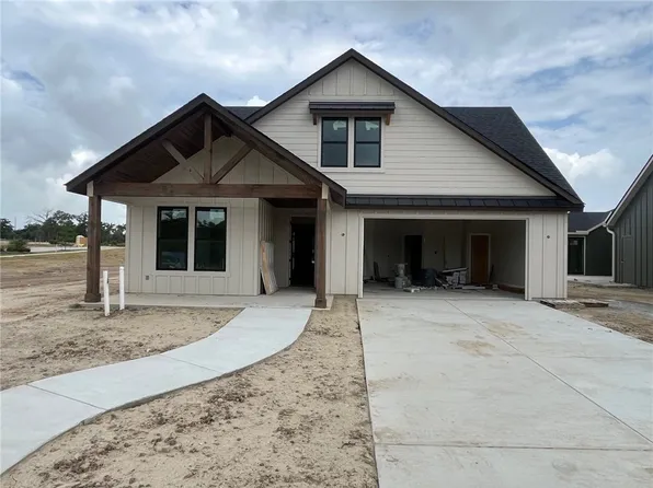4064 Lakeside Club Dr, College Station, TX 77845