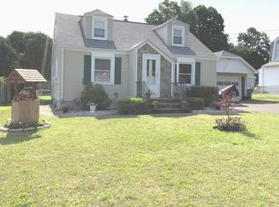 124 Hilton St, Chicopee, MA 01020