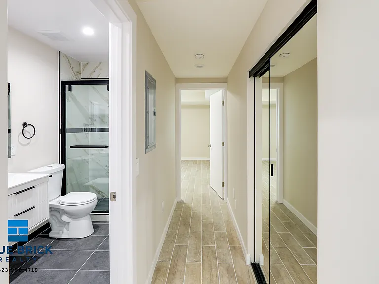 1035 N Hayworth Ave #100 — Photo 6