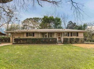 3913 Shamrock Dr NW, Huntsville, AL 35810