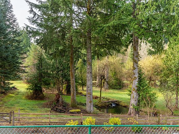 4th image of 13931 409th Ave SE