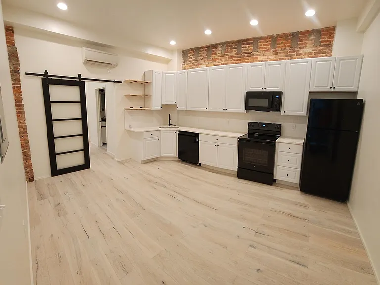 1706 Aliceanna St #1R — Photo 5
