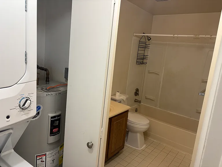 1221 Ravens Crest Dr — Photo 6
