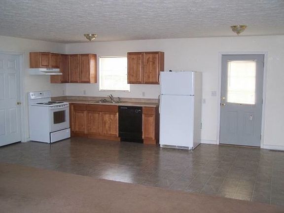 APPLIANCES INCLUDED