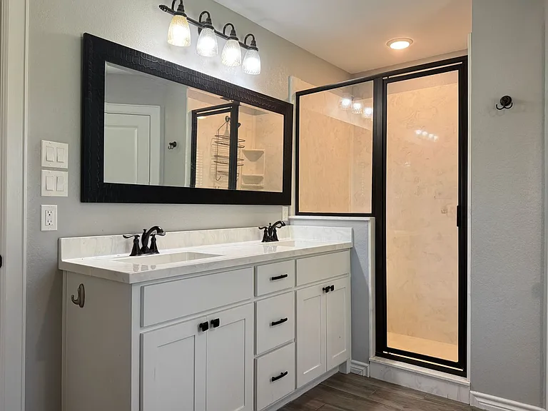 205 Meadow Ln — Photo 13