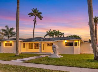 750 Harrison St, Hollywood, FL 33019