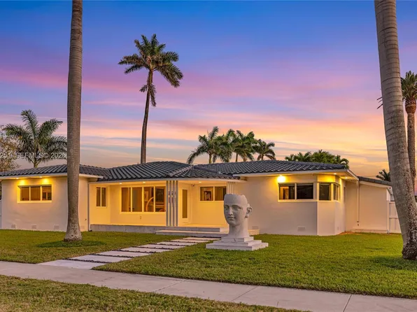 750 Harrison St, Hollywood, FL 33019