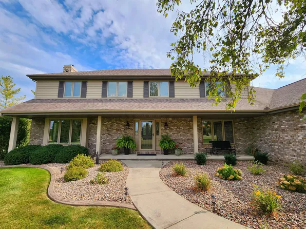 W5068 Paradise Ln, Fond Du Lac, WI 54937
