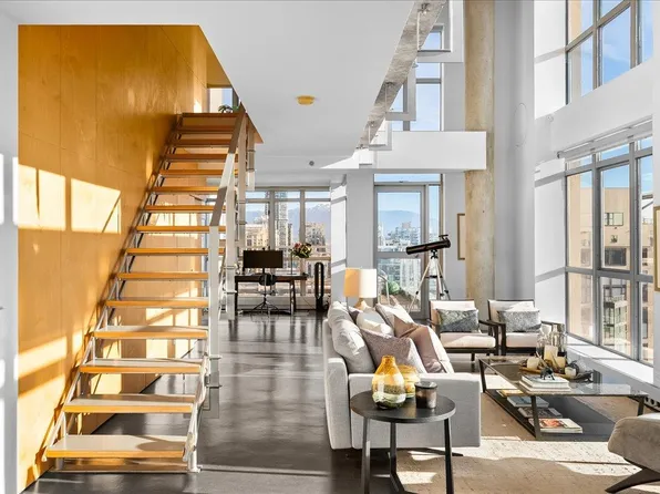 1238 Richards St #Penthouse 2801, Vancouver, BC V6B 6M6