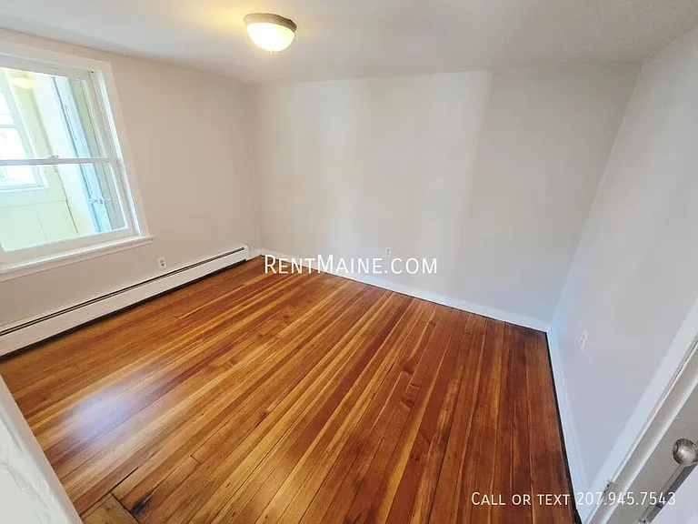95 Center St #1 — Photo 8