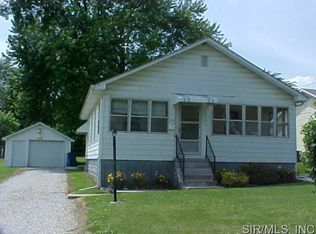 402 Bartmer Dr, Bethalto, IL