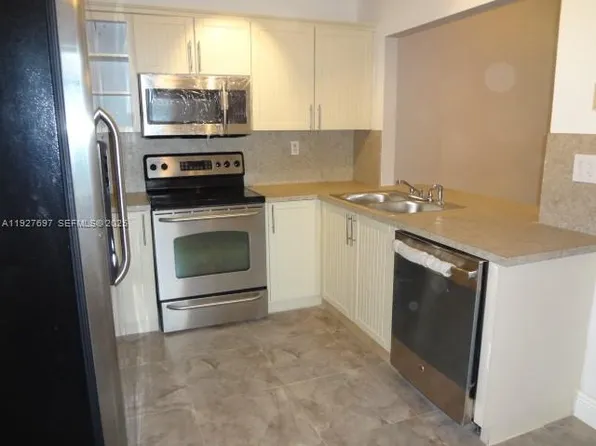 452 NE 210th Circle Ter #2037, Miami, FL 33179