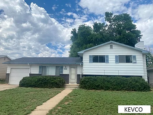 1505 Skyline Dr Photo 1