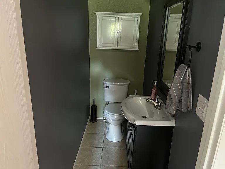 1025 Sawyer Rd — Photo 6