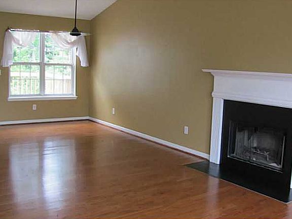 5th image of 2162 Dresden Grn NW