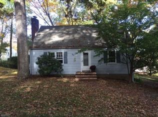 71 E Morris Ave, Mount Tabor, NJ 07878