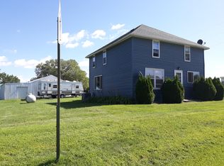 105 4th St, Lynd, MN 56157