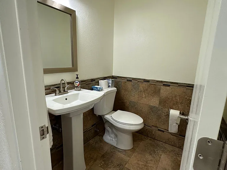 2031 Sunburst Way — Photo 9