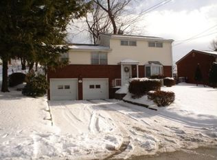 859 Cottonwood Dr, Monroeville, PA
