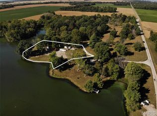 8354 Conservation Rd, Alma, IL 62807
