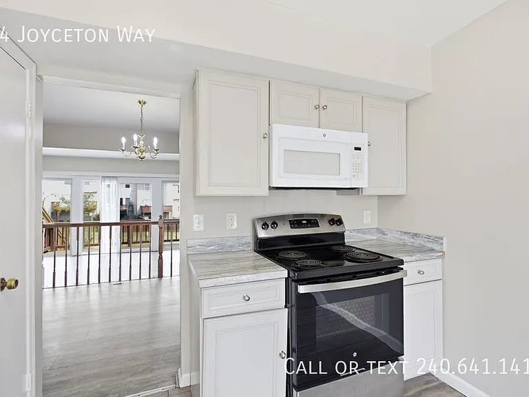 54 Joyceton Way — Photo 7