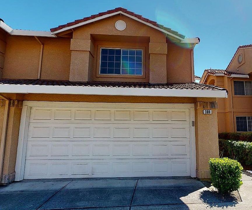 1st image of 308 Camino Arroyo E