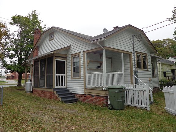 3rd image of 2909 Arendell St