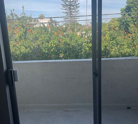 3rd image of 1450 S Centinela Ave #9