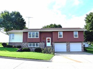 305 E Busker St, Schaller, IA 51053