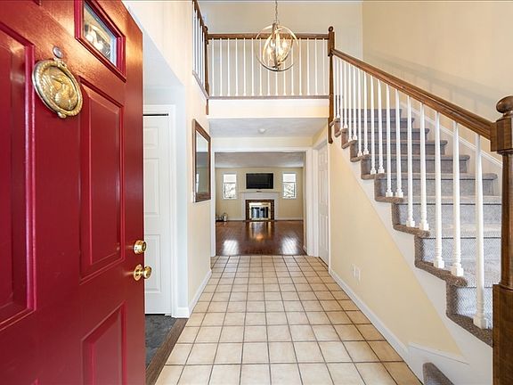 3rd image of 34 Spoon Way #34