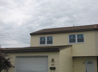 93 Cambridge Pl, Catasauqua, PA 18032