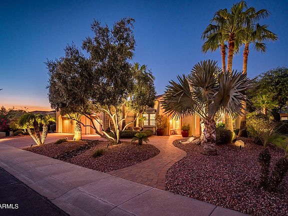 5th image of 13118 W SANTA YNEZ Court