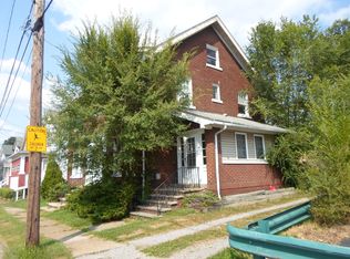 30 Elm Ave APT A, Sharon, PA