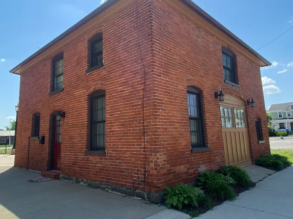 817 Pine Grove Ave #1, Pt Huron, MI 48060