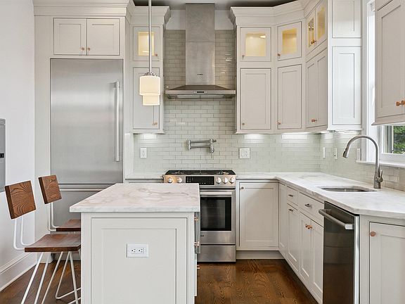 4th image of 231 1st St APT 4G