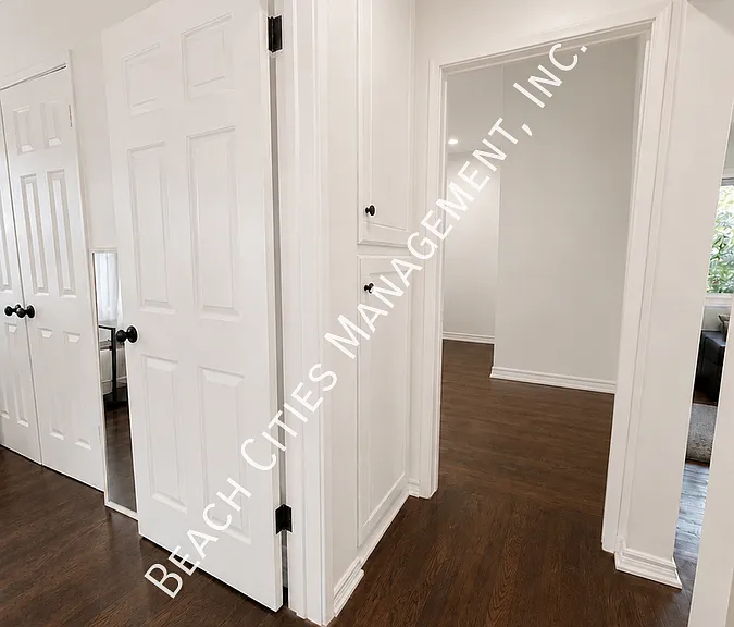 3743 Iroquois Ave — Photo 15
