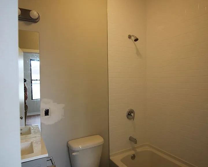 4208 N Milwaukee Ave #2R — Photo 4