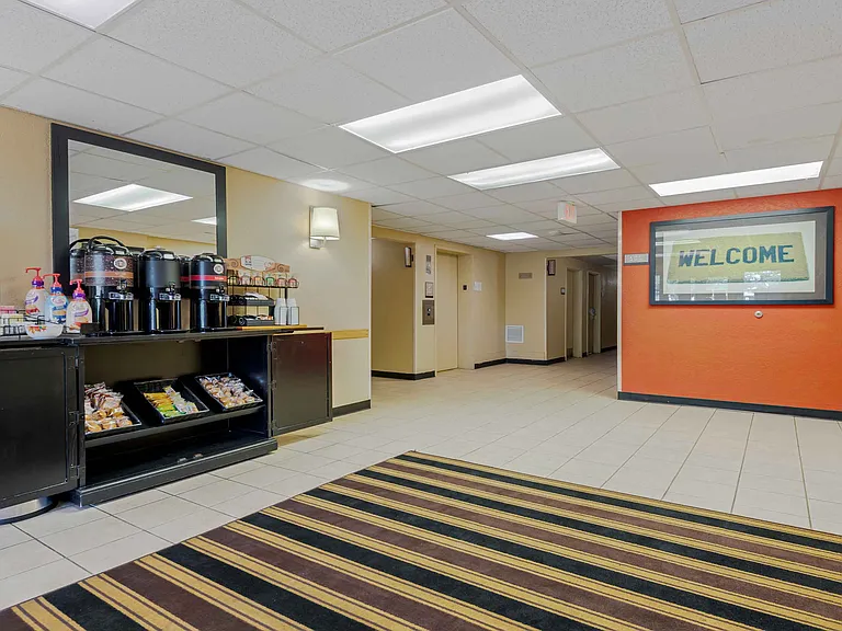 Lobby and Guest Check-in