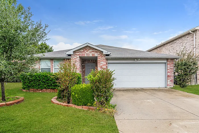 4 bed, 2.0 bath, 2093 sqft, $2,195 — Photo 1