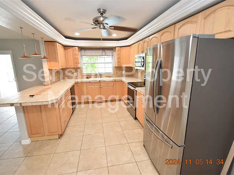 3827 Frostwood Ct — Photo 17