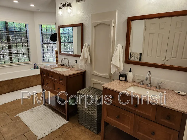 4133 River Hill Dr — Photo 16