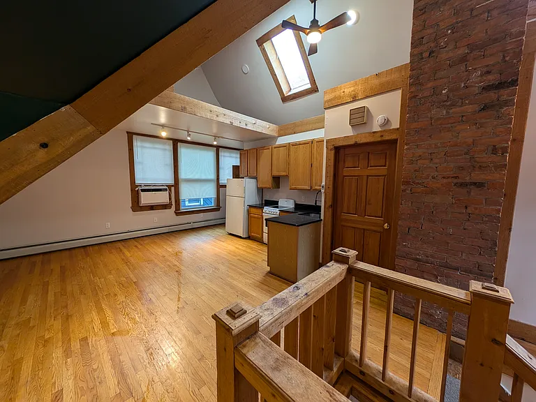 11 Thayer St #3 — Photo 8